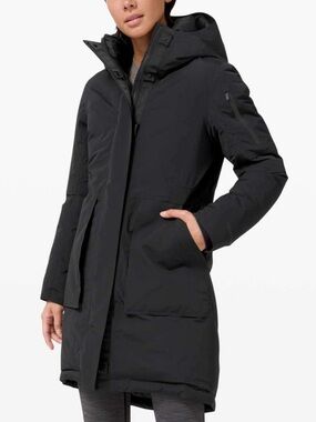 Lululemon Women’s Winter Warrior Parka Black